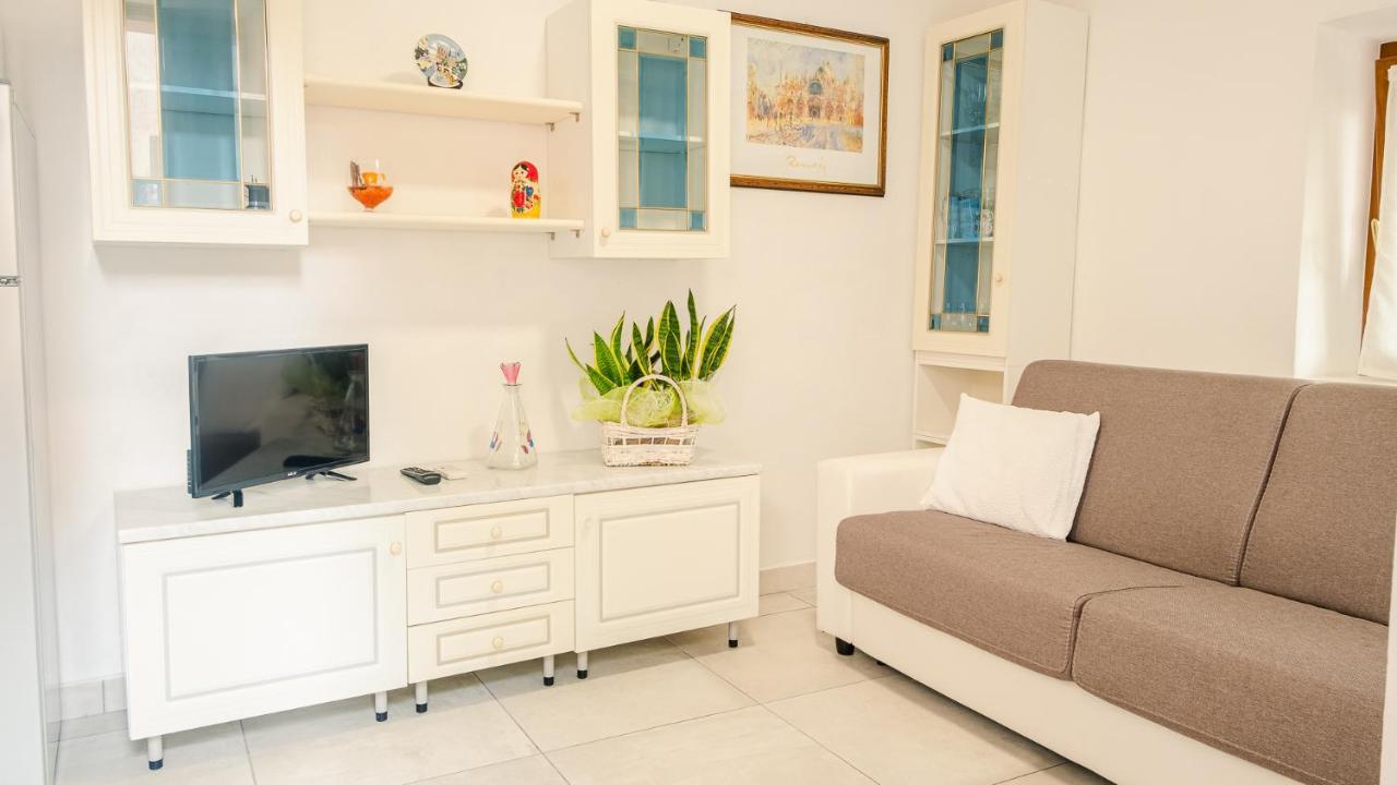 La Casa Di Nonna Agnese - Italian Homing Apartment ปาเดงเก ซุล การ์ดา ภายนอก รูปภาพ