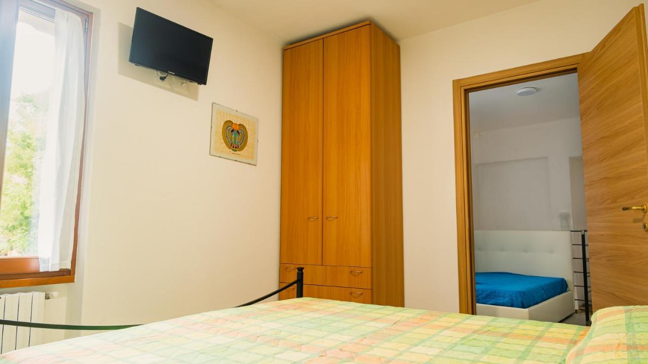 La Casa Di Nonna Agnese - Italian Homing Apartment ปาเดงเก ซุล การ์ดา ภายนอก รูปภาพ